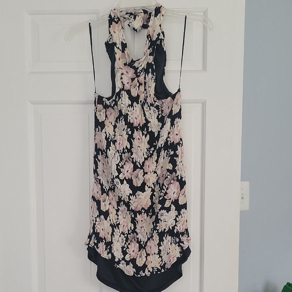 Floral Sleeveless Women's Top